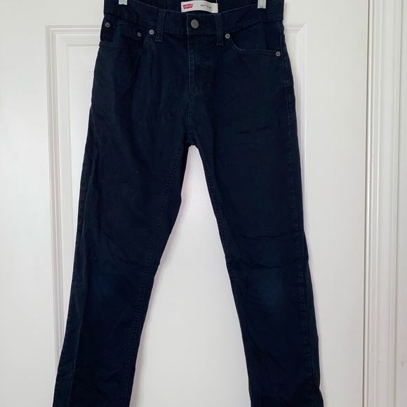 Boy Levi’s Black Jeans - Picture 2 of 11